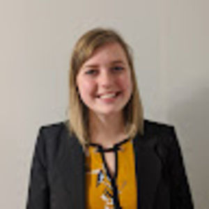 Meet your Posher, Holly